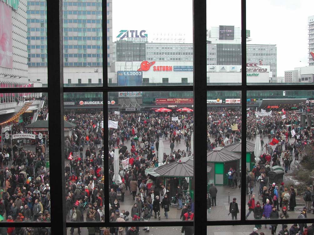 BerlinPeaceDemo1