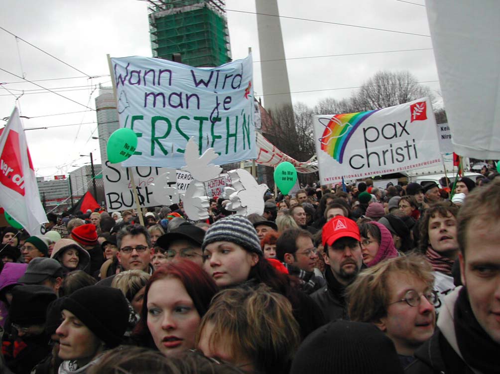 BerlinPeaceDemo5